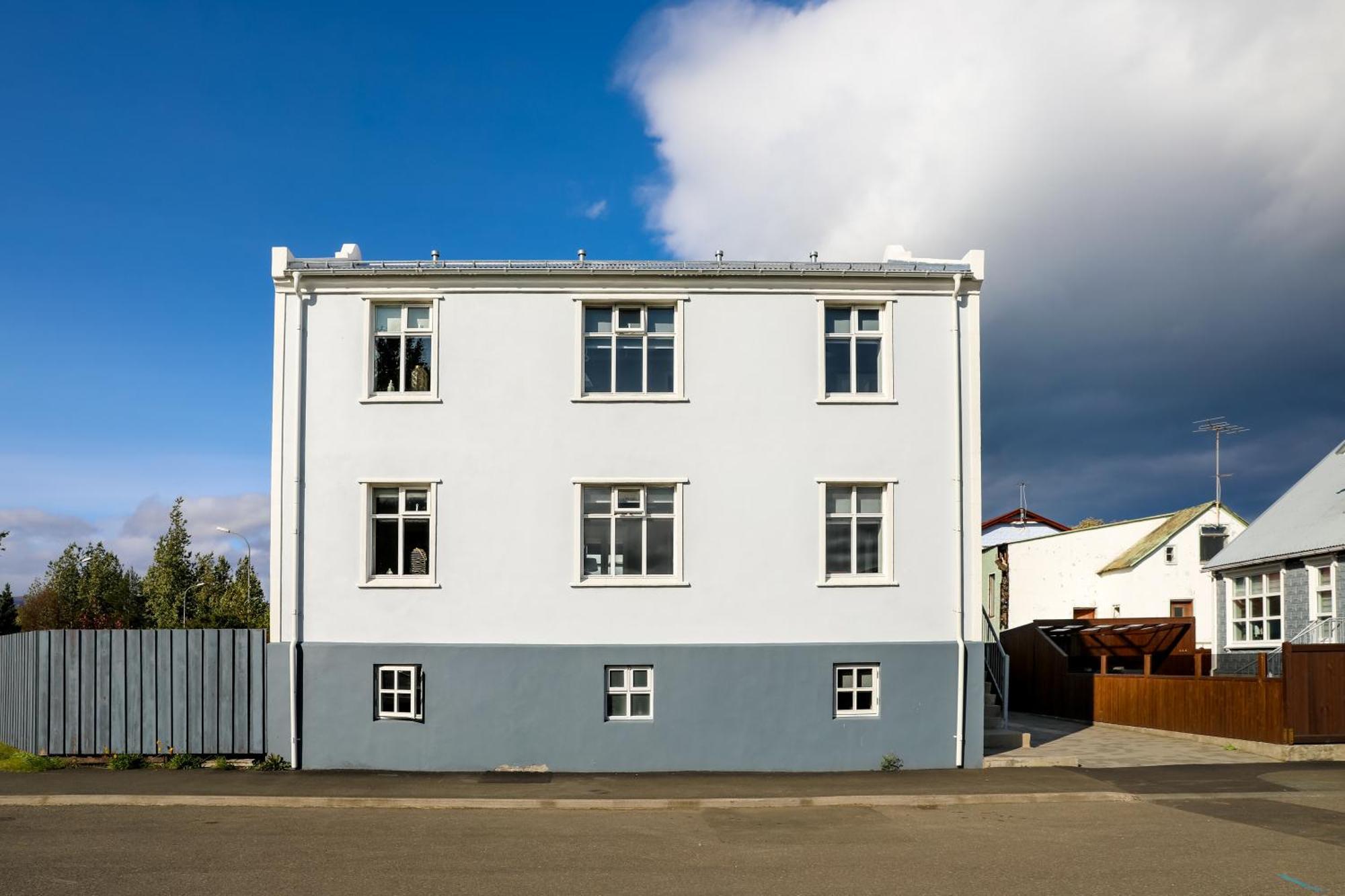 G19 Boutique Apartments Akureyri Bagian luar foto