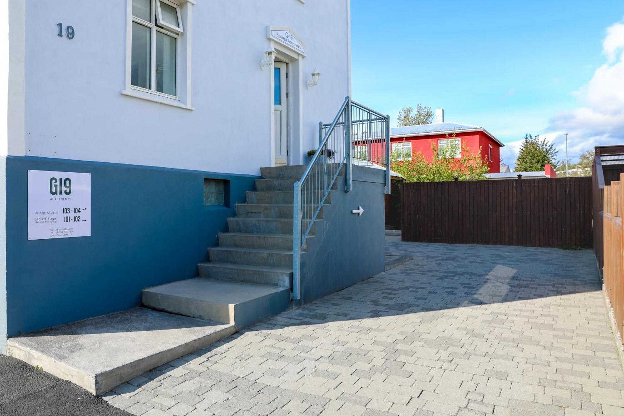 G19 Boutique Apartments Akureyri Bagian luar foto